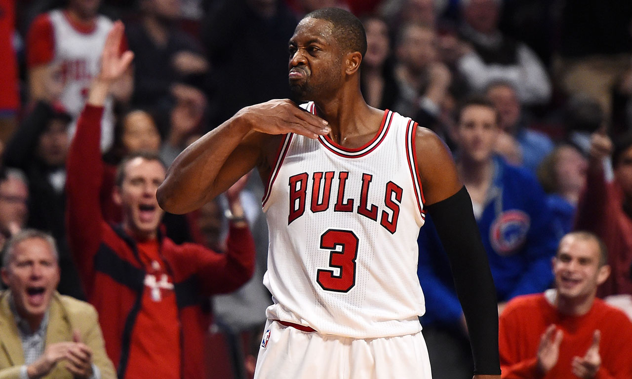 美记：德拉蒙德受伤后在球员通道坐上了轮椅（美媒：德拉蒙德受伤后在球员通道被推上轮椅）