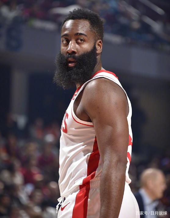 球员赛后采访把粉丝逗笑了（球员赛后采访逗乐粉丝）