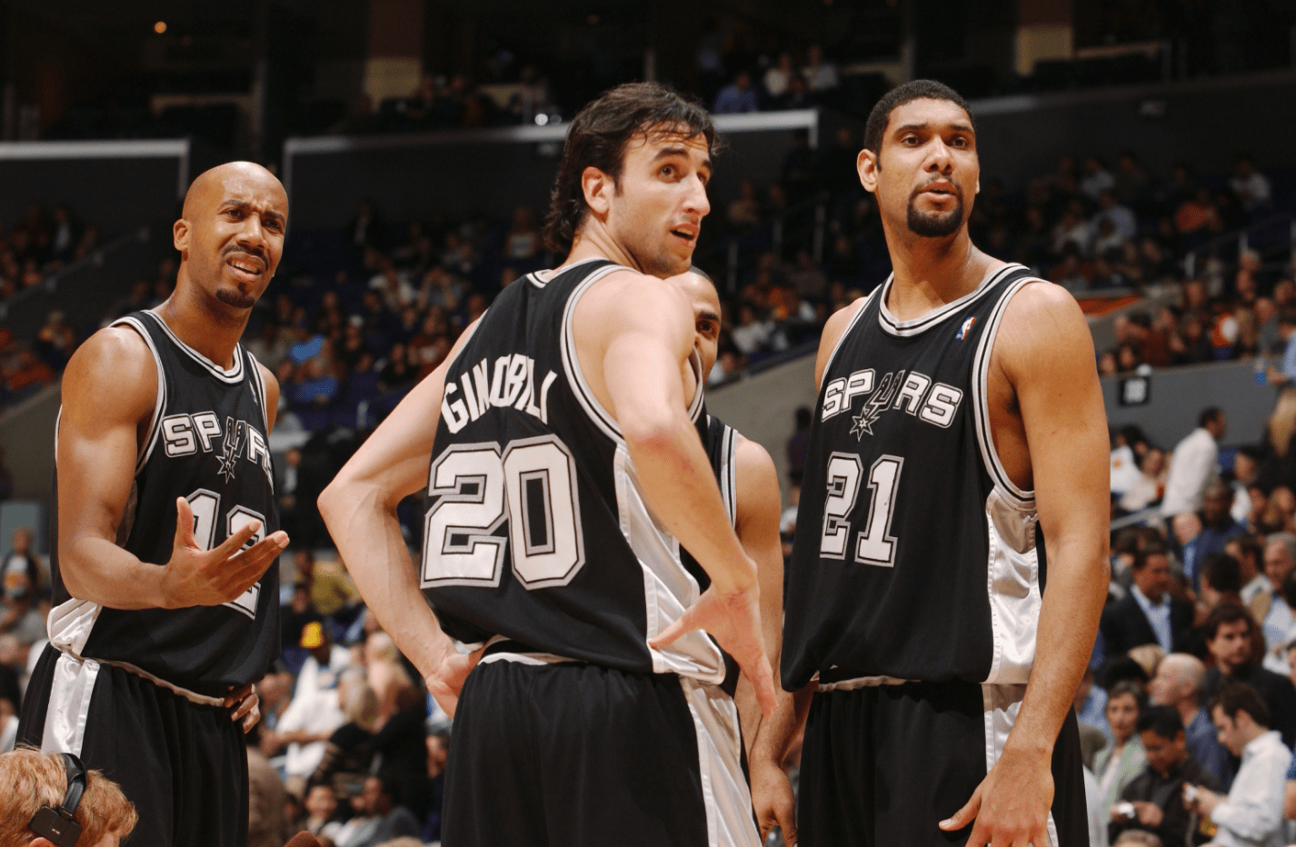 孙兴慜深情告别热刺，称永远与球队同在（孙兴慜动情道别热刺：将永远与球队同在）