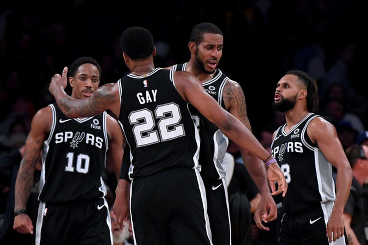 法尔克：拜仁仍在密切关注DV9，同时也对弗兰库利诺-朱感兴趣（法尔克称：拜仁依然紧盯DV9，亦对弗兰库利诺-朱有意）